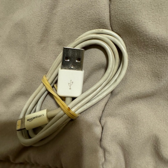 Amazon Basics 3 Feet IPhone Charging Cable - Picture 2 of 4